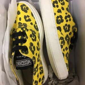 Moschino girls sneakers